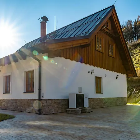 Horská chata Dřevěnka Pod Strání *