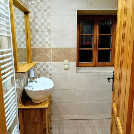 Drevenka Pod Strani Σαλέ *