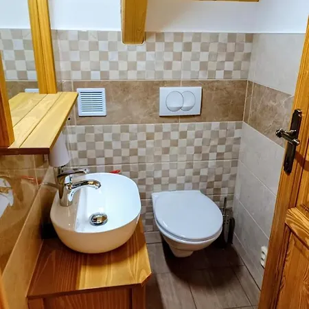 Drevenka Pod Strani Σαλέ
