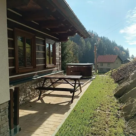 Dřevěnka Pod Strání Černý Důl