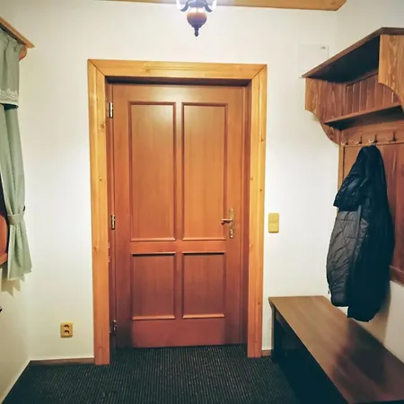 Dřevěnka Pod Strání Horská chata *