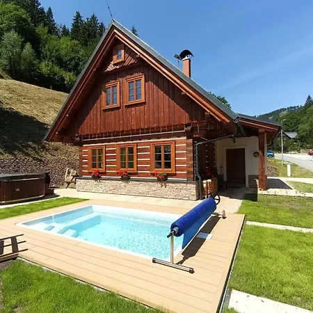 Dřevěnka Pod Strání Černý Důl