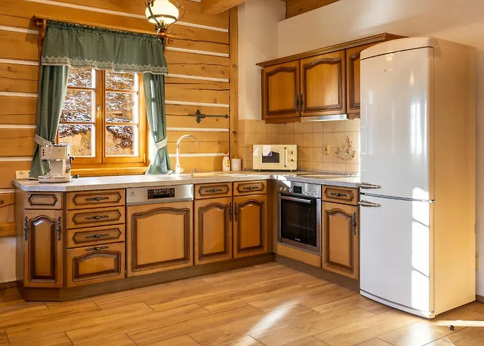 Drevenka Pod Strani Cerny Dul